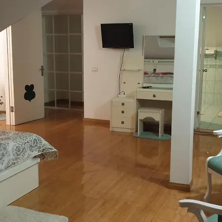 Roxy Apartman
