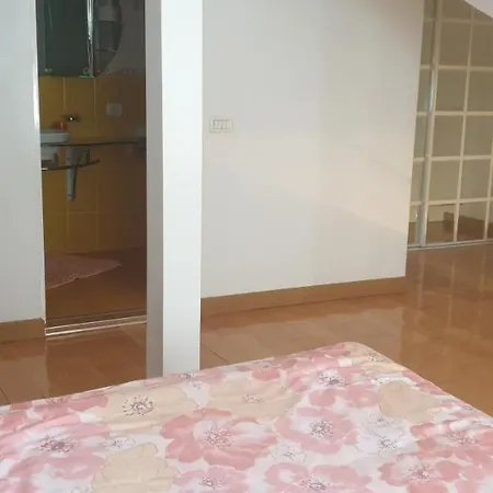 Apartman Roxy *