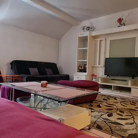 Roxy Apartman *